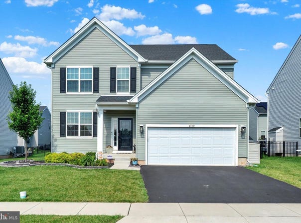 2349 TWIN LAKES DRIVE, QUAKERTOWN, PA 18951