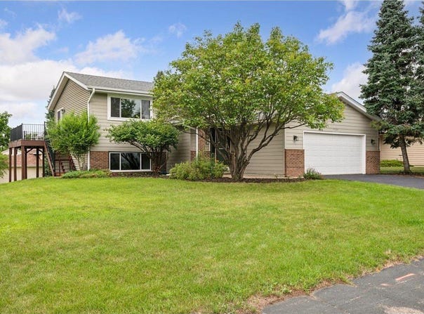 10064 Franlo Road, Eden Prairie, MN 55347