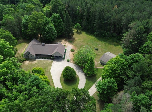 65563 32nd Street, Lawton, MI 49065