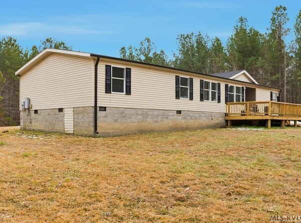 868 Wayside Road, Baskerville, VA 23915