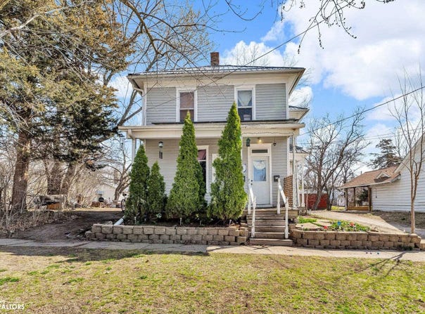 505 N C Street, Fairfield, IA 52556