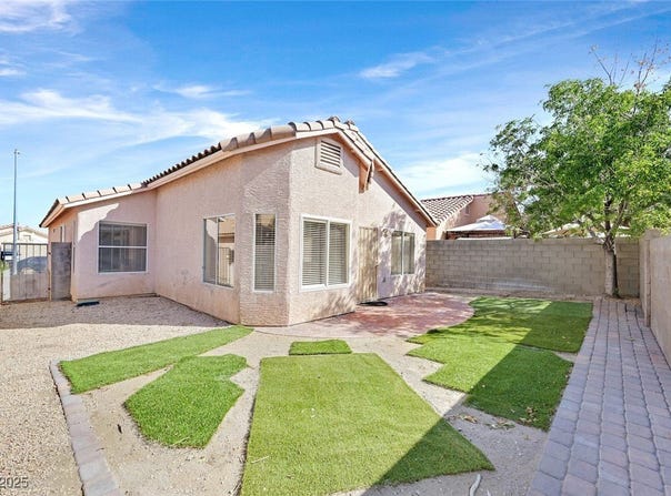 7920 Turtle Island Court, Las Vegas, NV 89129