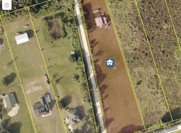 5955 DIXIE WAY, MIMS, FL 32754