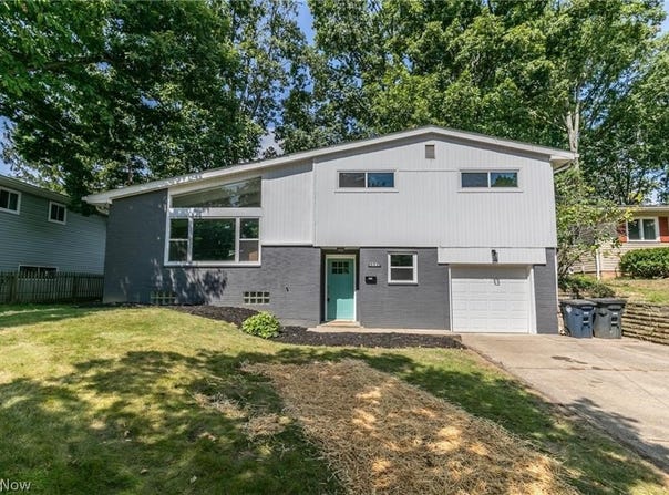 1291 Winhurst Drive, Akron, OH 44313
