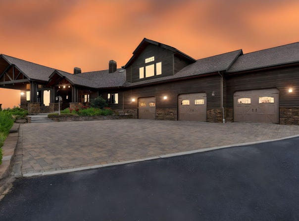 18810 SW Sisters Place, Powell Butte, OR 97753
