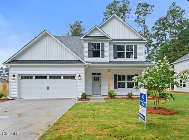 105 N Lloyd Street Street, Burgaw, NC 28425