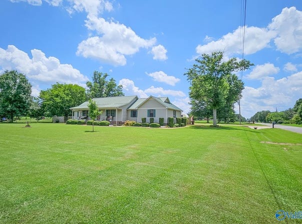 24960 Traci Lynn Drive, Athens, AL 35613