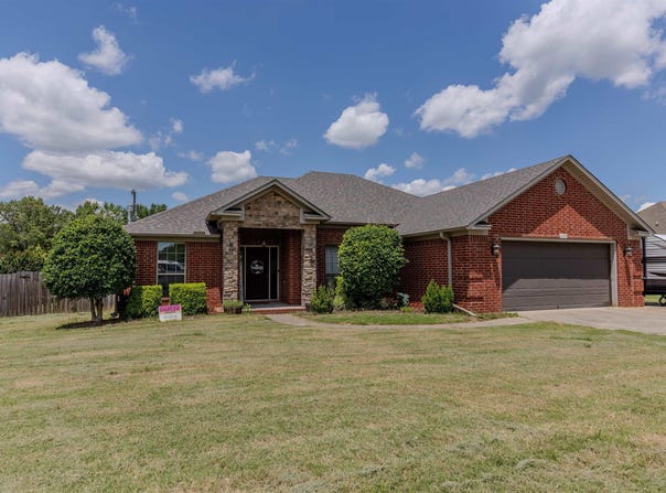 416 Oakwood Lane, Perryville, AR 72126