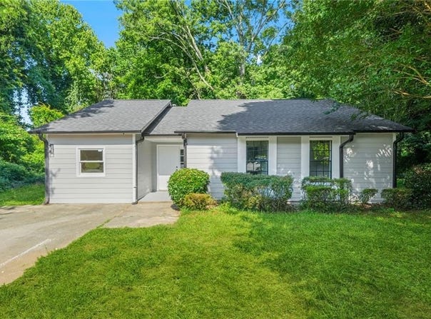 3909 Creek Court, Stone Mountain, GA 30083