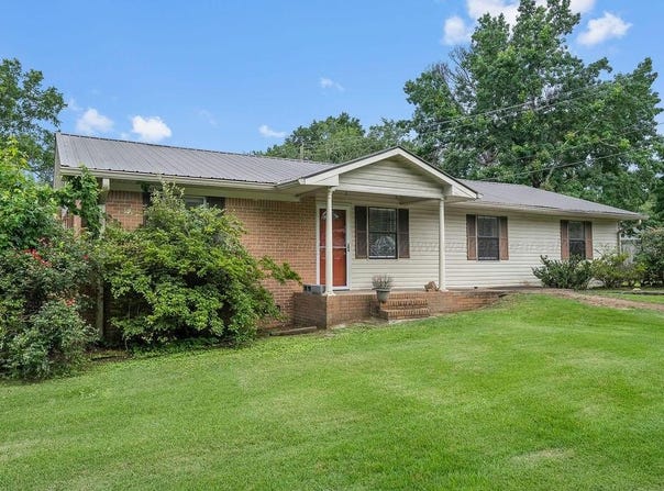 94 KELLY ST St, Eldridge, AL 35554