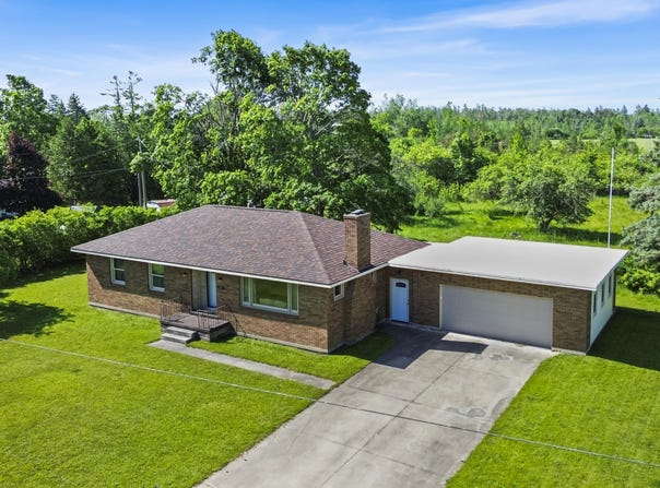 506 Seventh Street, Cheboygan, MI 49721