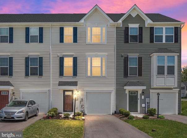 20 ABSOLUTION DRIVE, HEDGESVILLE, WV 25427