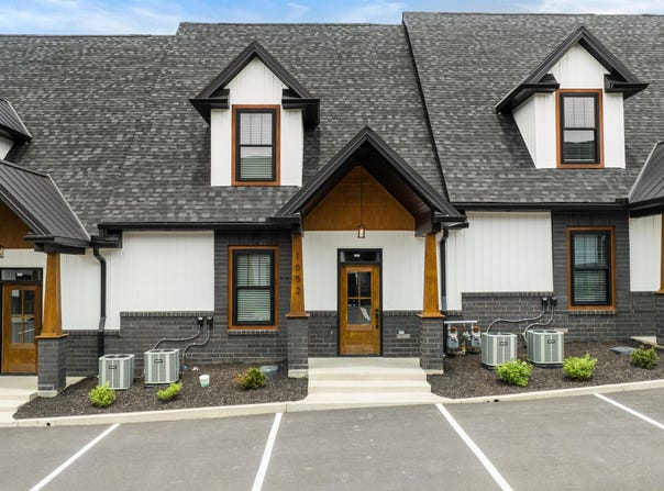 1052 Watch Hill Way, Sevierville, TN 37862