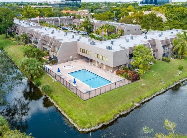 9050 NW 28th Street, Coral Springs, FL 33065