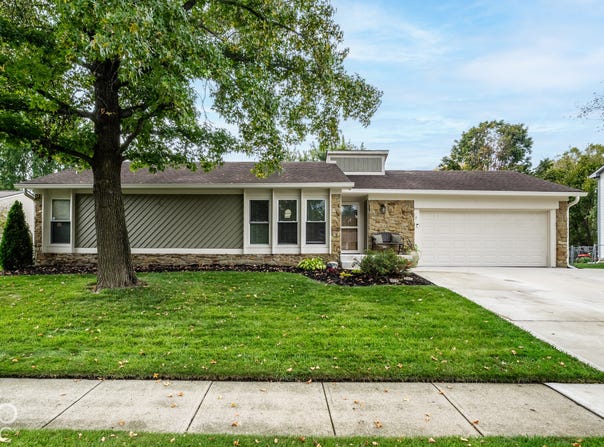 7901 Hampton Place, Fishers, IN 46038