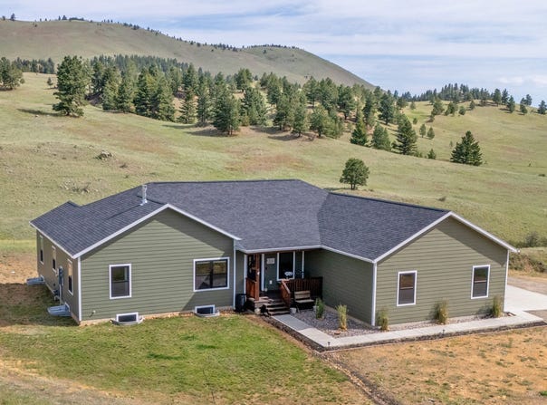 55 Sentinel Trail, Jefferson City, MT 59638