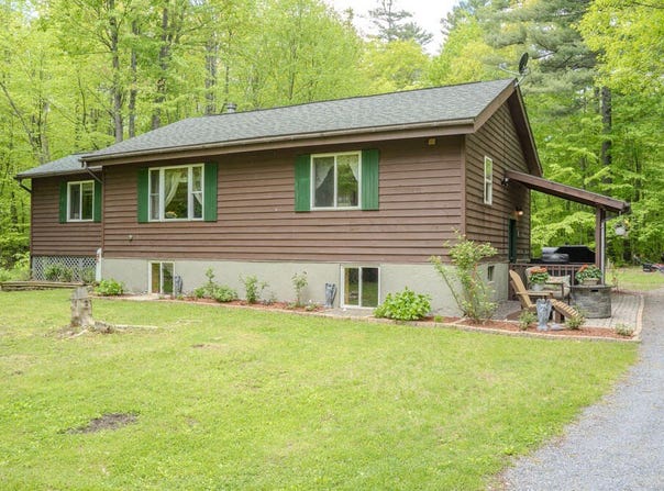 42 Oneida Lane, Jay, NY 12941