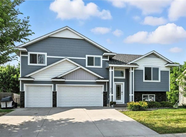 320 Terning Way, Howard Lake, MN 55349