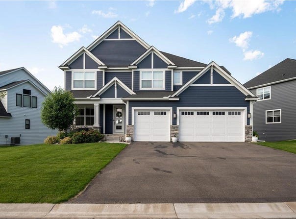 15560 110th Avenue N, Maple Grove, MN 55369