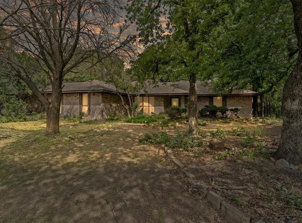 104 Murls Lake Road, Weatherford, TX 76085