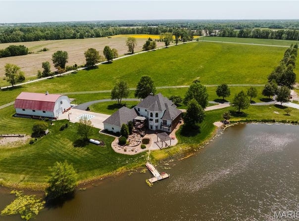 3869 Highway C, Moscow Mills, MO 63362