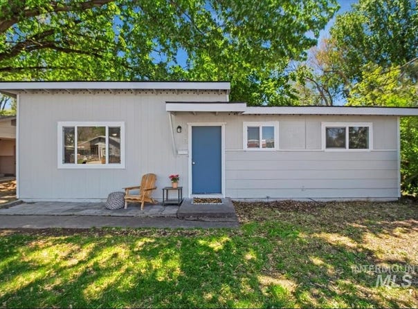 1325 E 5th N, Mountain Home, ID 83647
