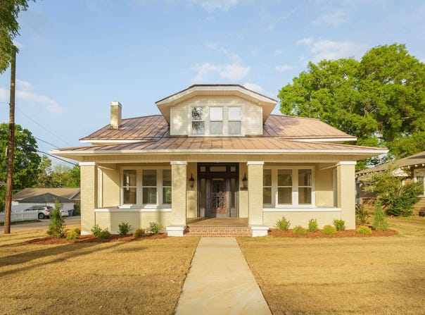 928 N Wood Ave, Florence, AL 35630