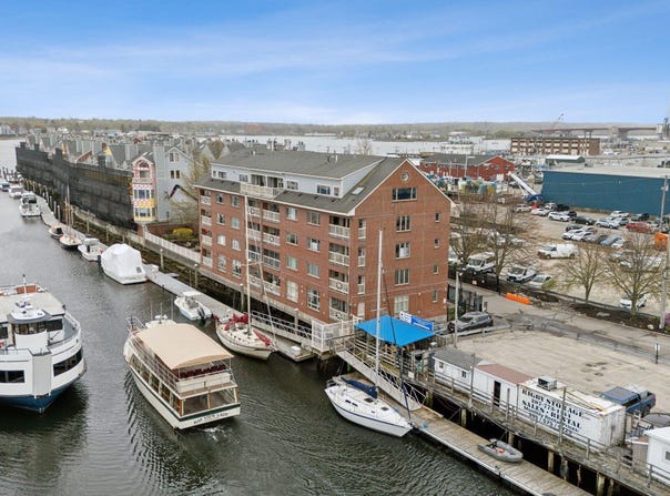 709 Chandlers Wharf, Portland, ME 04101