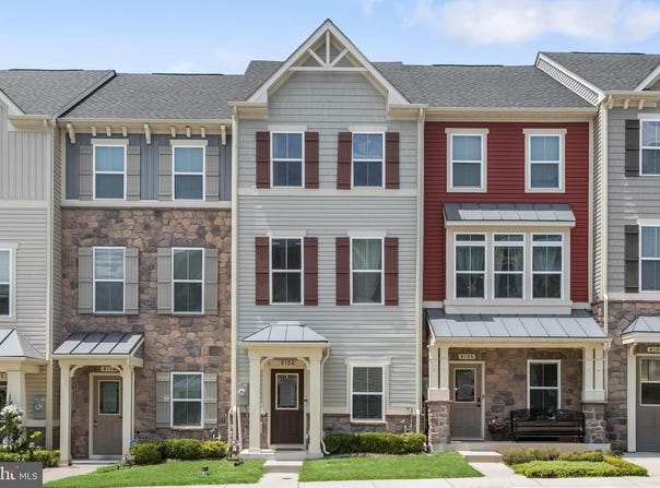 8108 DEWEY PL, GLEN BURNIE, MD 21060