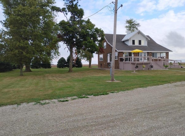 10788 N 1000 E Road, Chenoa, IL 61726