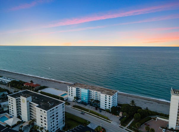 900 Ocean Drive, Juno Beach, FL 33408