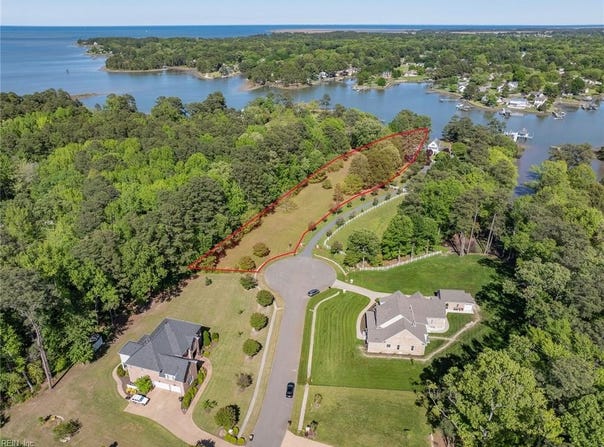 105 Ocean Breeze Drive, Yorktown, VA 23692