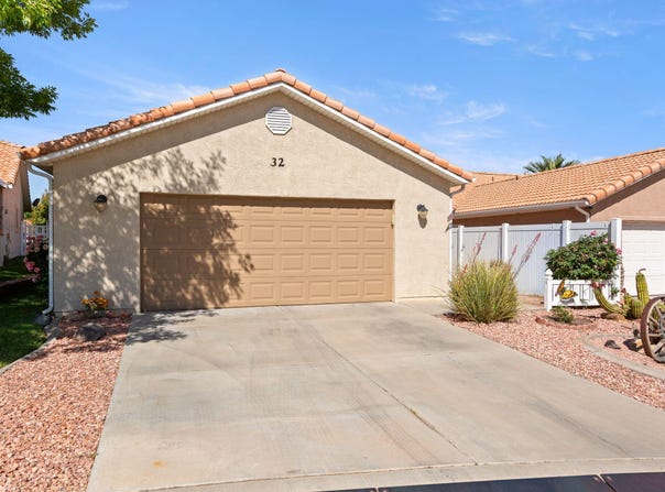 1360 E Telegraph St, Washington, UT 84780