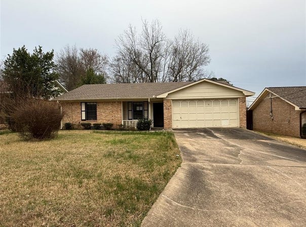 34 Marguerite Drive, Longview, TX 75601