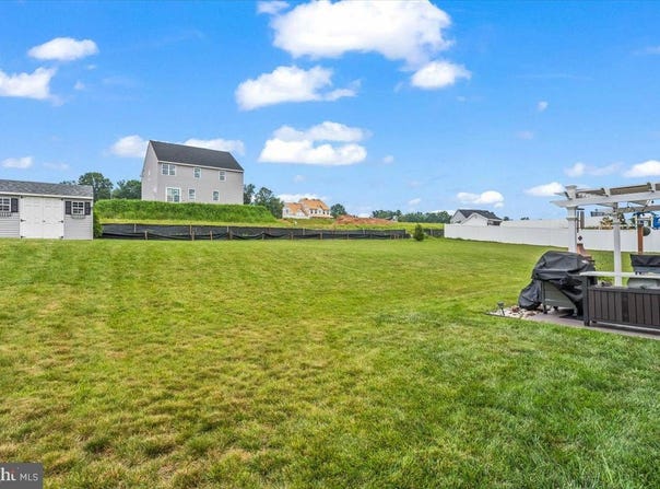 3529 FOX POINTE LANE, YORK, PA 17404