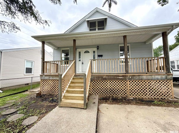 2015 N 19TH Street, Springfield, IL 62702