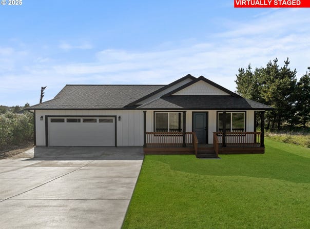 31401 J Pl, OceanPark, WA 98640