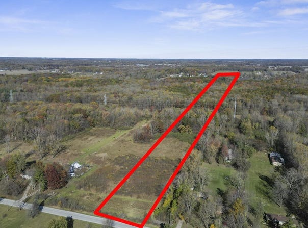 Lindsey Road, Casco, MI 48064-2205