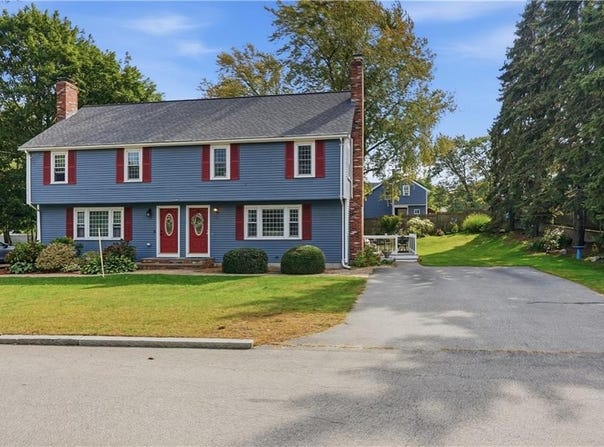 15 Collins Street, Attleboro, MA 02703