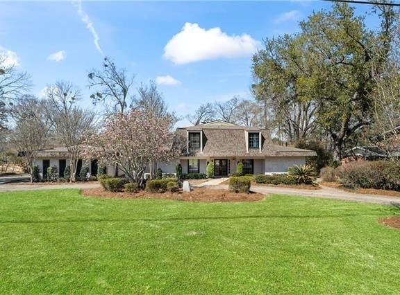 196 TCHEFUNCTE Drive, Covington, LA 70433