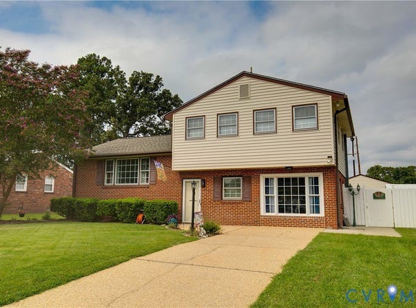 908 Yorkshire Road, Colonial Heights, VA 23834