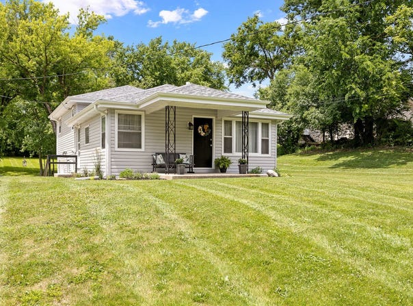 11S130 Madison Street, Burr Ridge, IL 60527