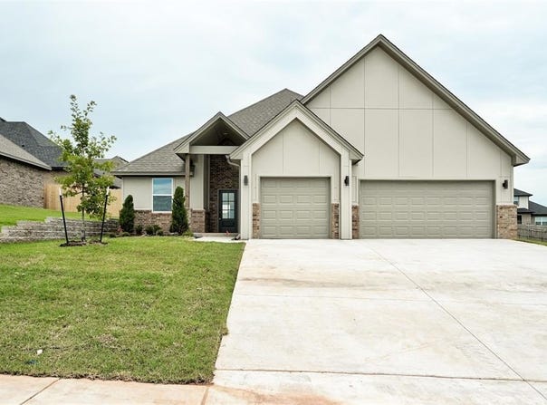 6101 Kinnick Drive, Edmond, OK 73034