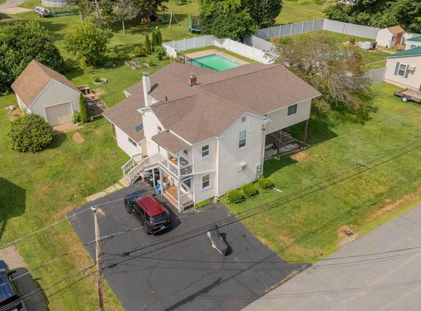 14 Chesley Avenue, Somersworth, NH 03878