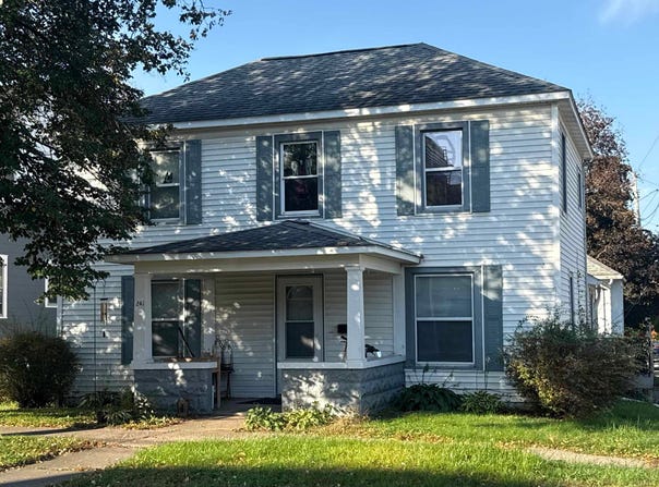 241 N Beaumont Road, Prairie du Chien, WI 53821