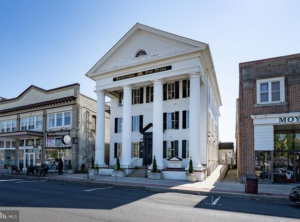 312 W BROAD Street, QUAKERTOWN, PA 18951
