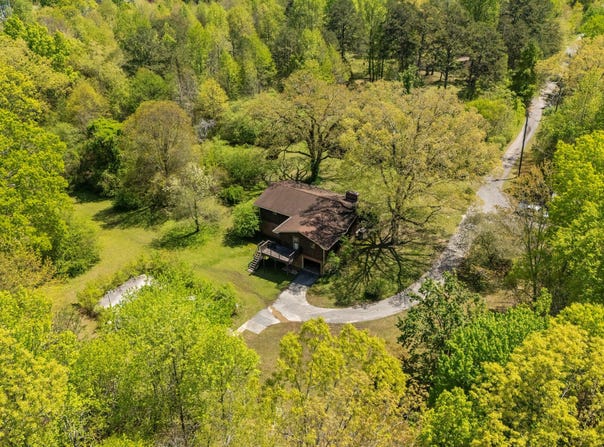 401 Laymons Road, Hixson, TN 37343