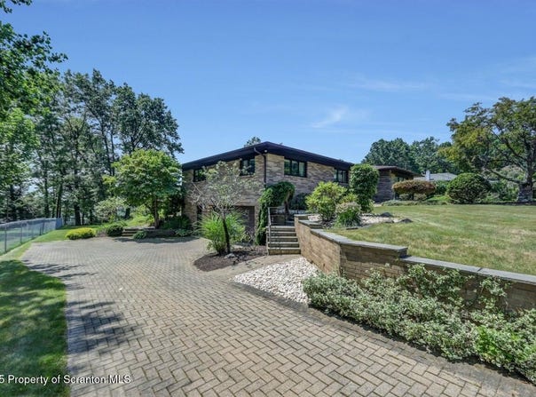 446 Kennedy Drive, Archbald, PA 18403