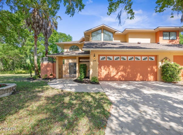29 Sunrise Villas Lane, Palm Coast, FL 32137