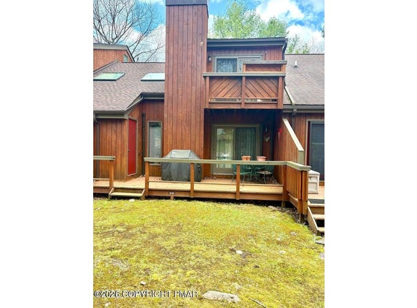 52 Doe, Lake Harmony, PA 18624